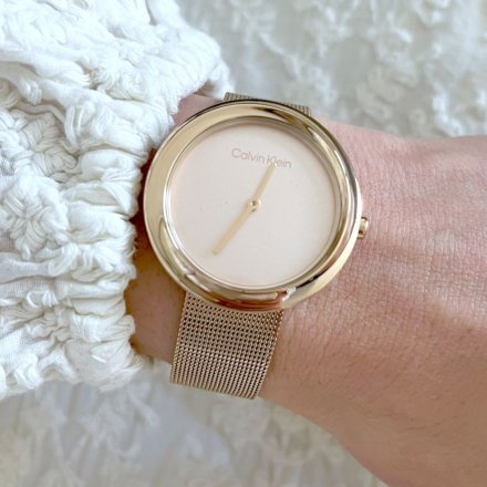 Zegarek damski Calvin Klein Twisted Bezel z różowozłotą bransoletką 25200013