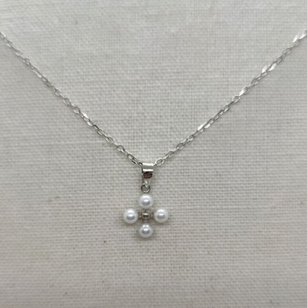 Srebrny naszyjnik z zawieszką z perełkami GR38 • Srebro 925