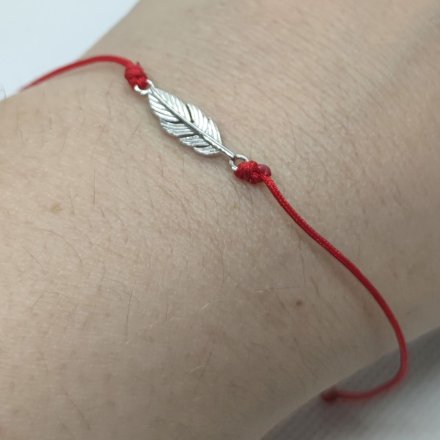 Srebrna bransoletka damska na czerwonym sznureczku z piórem GR25 • Srebro 925