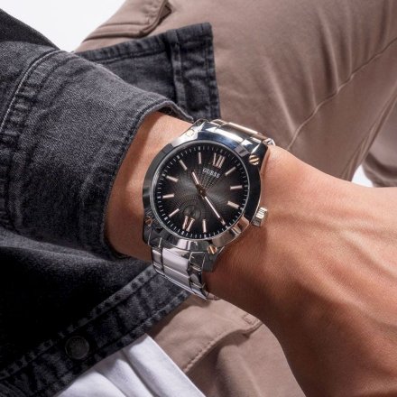 Srebrny zegarek męski Guess Crescent z ombre tarczą GW0574G1