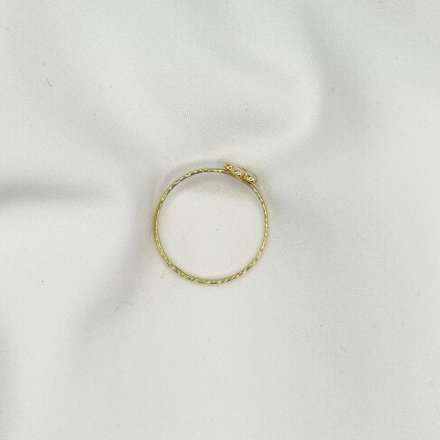 Złoty pierścionek celebrytka kwiatek z cyrkonią r.14 • Złoto 585