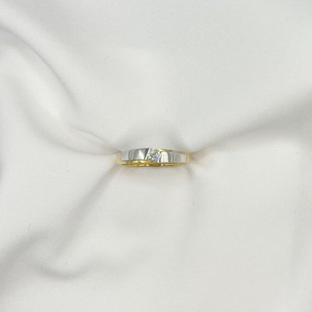 Złoty pierścionek zaręczynowy dwa kolory z diamentem r.12 • Złoto 585 2.05g Brylant 0,10ct H