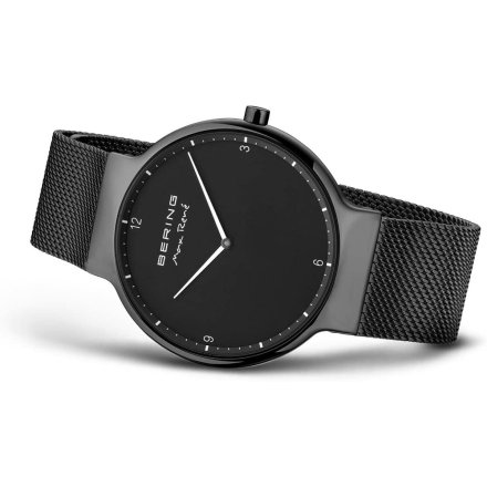 Czarny matowy  zegarek Bering MAX RENE 15540-122 z czarna tarczą i bransoleta.