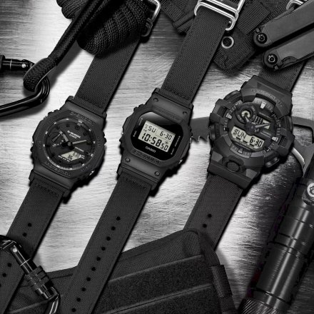 Czarny zegarek Casio G-Shock GA-700BCE-1AER