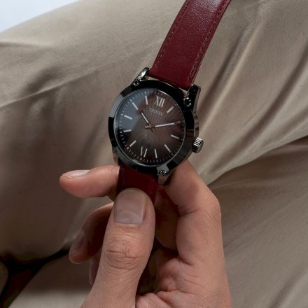 Grafitowy zegarek męski Guess Crescent bordowym paskiem GW0628G4