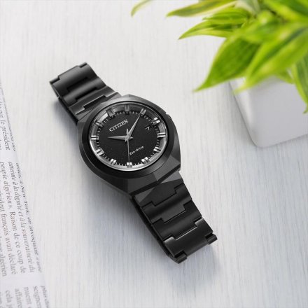 Citizen Eco-Drive 365 zegarek męski czarny z bransoletą BN1015-52E